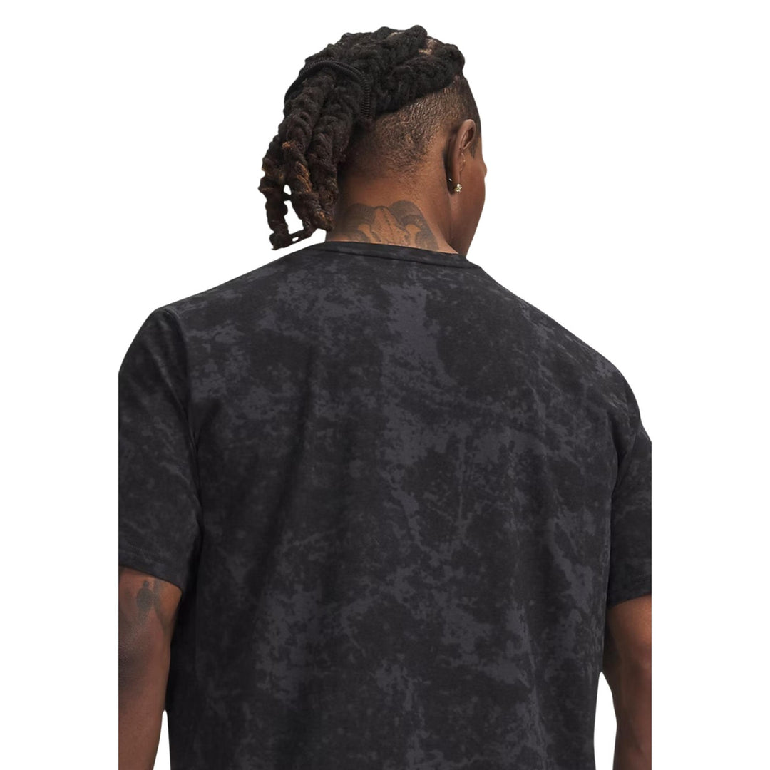 Under Armour Men T-Shirt