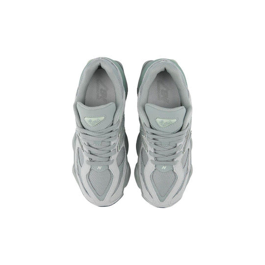 New Balance Women Sneakers