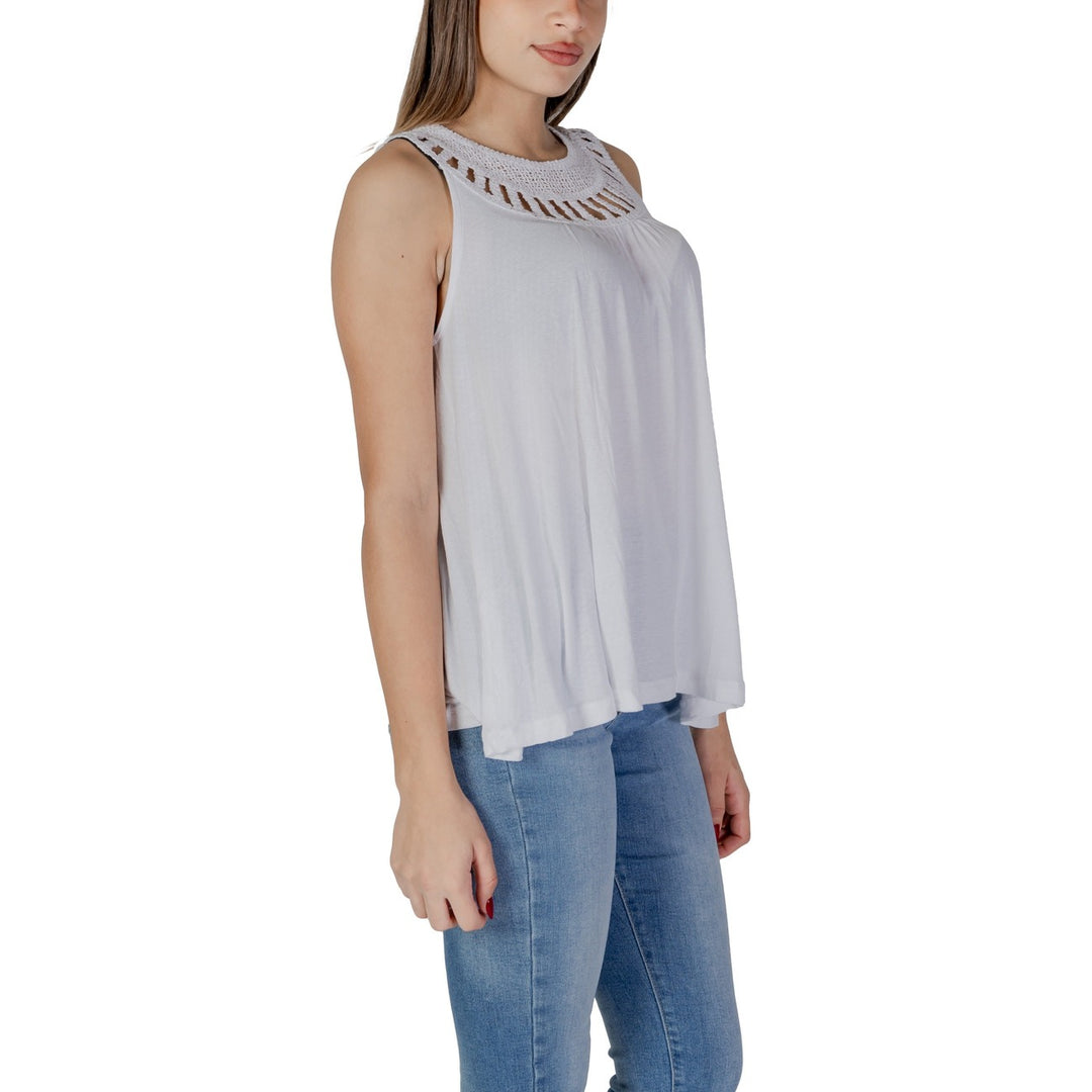 B.young  Women Undershirt