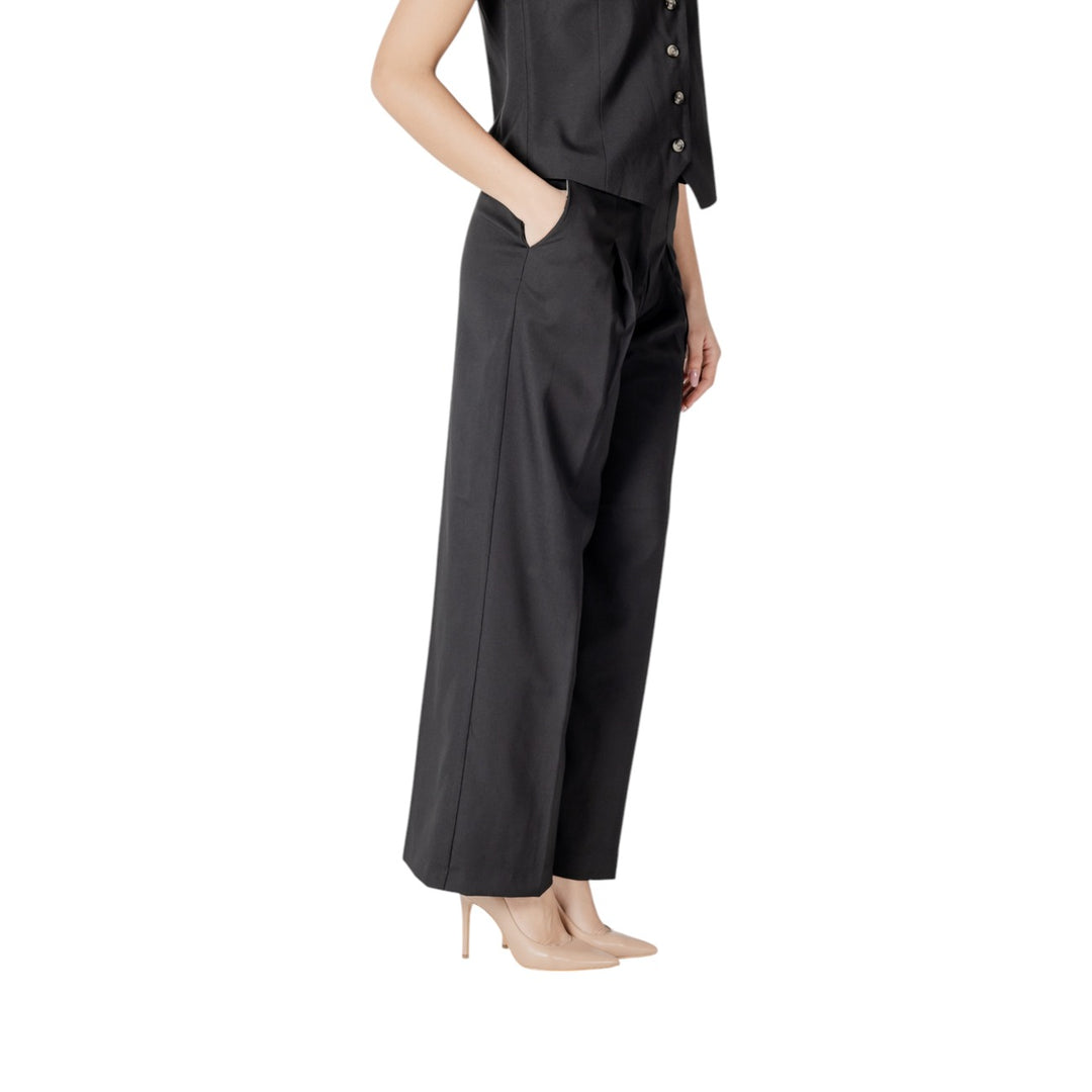 Ichi  Women Trousers